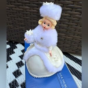 2002 Hallmark Keepsake Winter Wonderland Ornament Madam Alexander. Bundle2save!